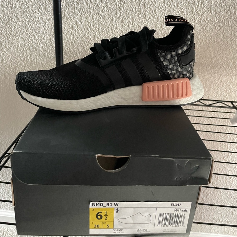 Brand New. Never worn. Husband bought the wrong size and did not keep receipt.